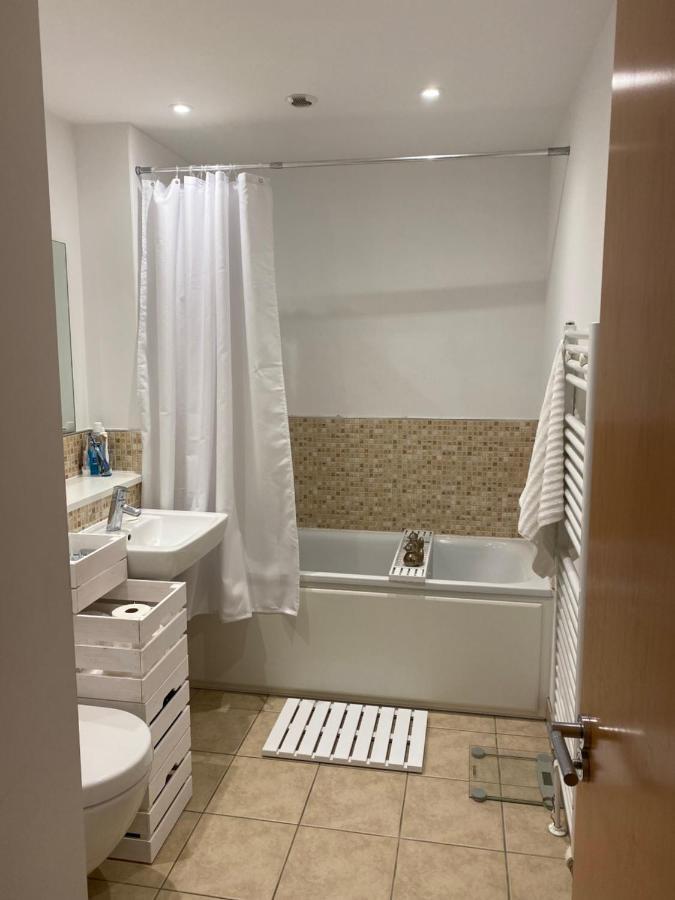 Riverside Townhouse, Only 20 Minutes From Brighton And Worthing ショアハム＝バイ＝シー エクステリア 写真